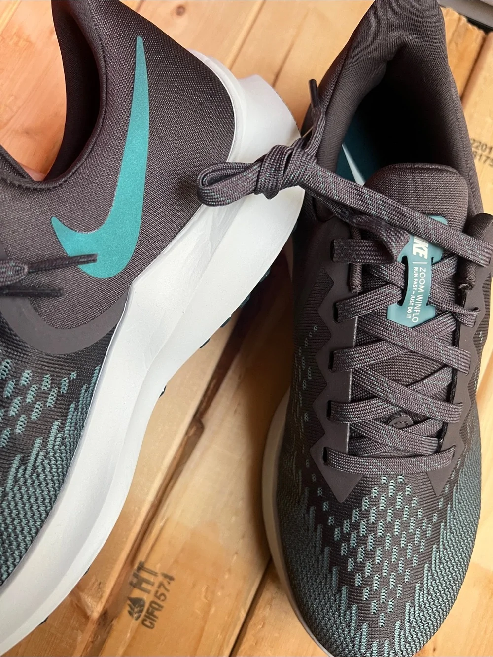 Nike Teal & Dark Gray Running Sneakers